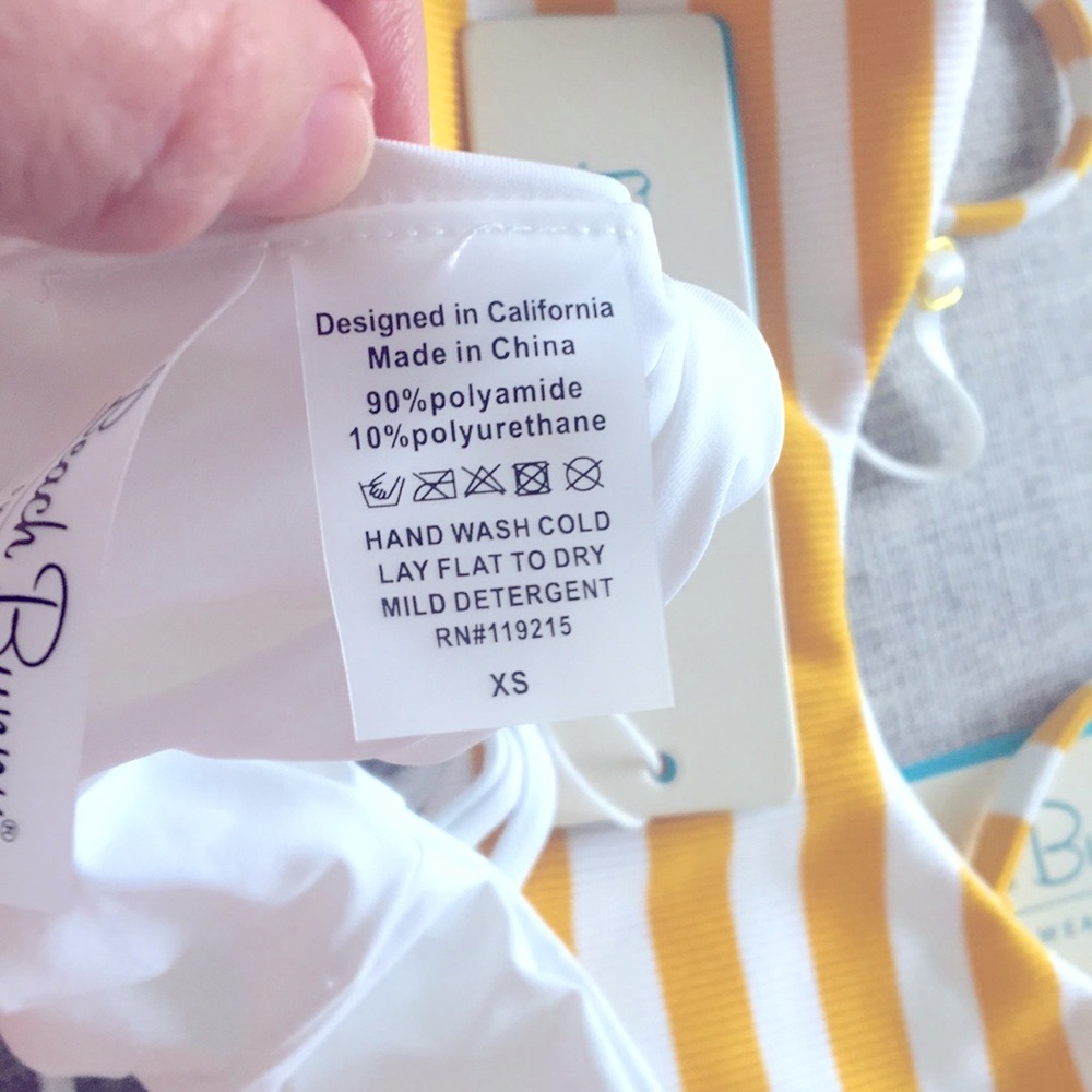 NWT Beach Bunny Bikini Set - XS/S - Picture 9 of 10